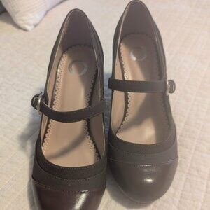 Journee Siri Women's Mary Jane Heels Sz 8